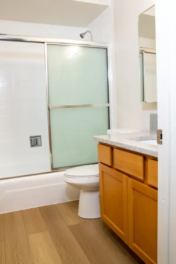 Martinique Apartments Bathroom Martinique Apartments Bathroom