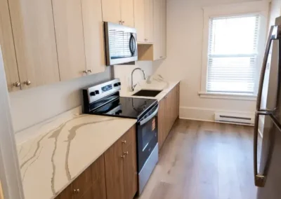 Del Roy Apartments Kitchen - Seattle, WA