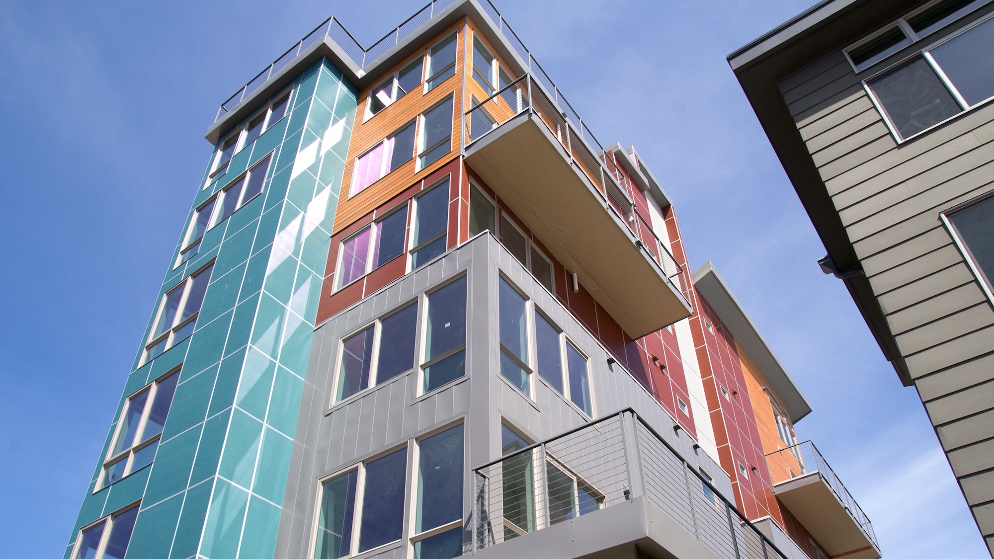 Z Apartments Building Construction - High-End Windows - Seattle, Washington